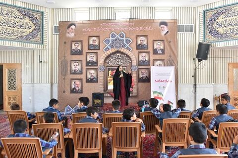 نمایشگاه آثار برگزیده نقاشی و تصویرگری کودکان و نوجوانان با عنوان" کودکان روایت می‌کنند، "وطن، مقاومت و غزه"