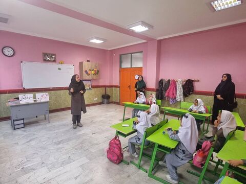 کاروان «پیک امید» کانون اردبیل در شهر عنبران