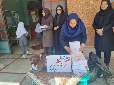 سفر کاروان شادی‌آفرین «پیک امید» کانون اردبیل به شهر عنبران
