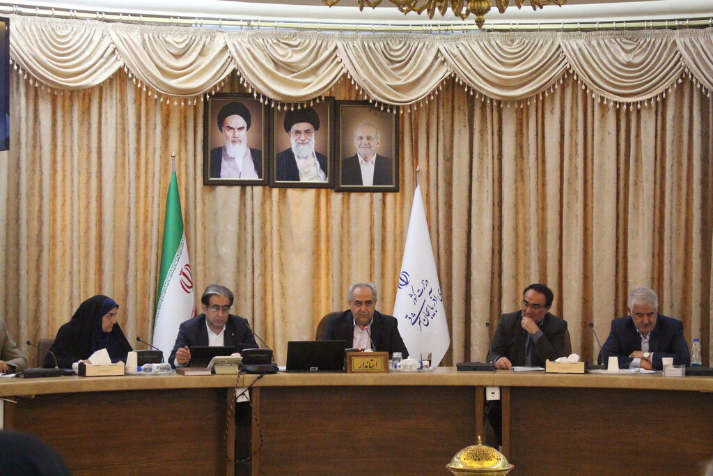 1 برگزاری نشست شورای اجتماعی استان به مناسبت هفته ملی کودک در استانداری