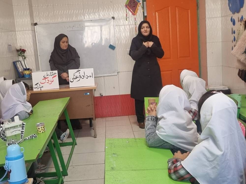قصهگویان اردبیلی با اجرای ۱۰۶ قصه، «روز کودک، روز قصه» را گرامی داشتند