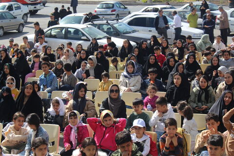 تماشاخانه سیار کانون به ایستگاه پایانی خود در استان آذربایجان شرقی، به هشترود و میانه رسید