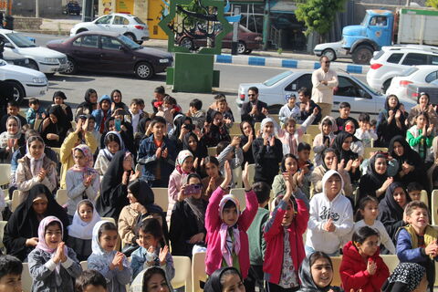 تماشاخانه سیار کانون به ایستگاه پایانی خود در استان آذربایجان شرقی، به هشترود و میانه رسید