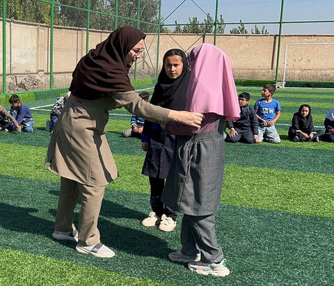 پیک امید کانون اردبیل روزی پر از شادی برای دانش‌آموزان روستای جبه‌دار رقم زد