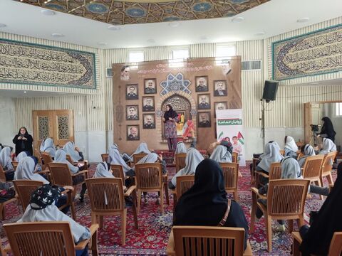 برگ زرین دیگری از نمایشگاه آثار برگزیده نقاشی و تصویری‌گری کودکان و نوجوانان کانون استان اصفهان با عنوان "روایت وطن، مقاومت و غزه"