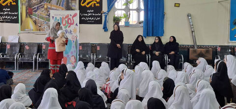 همراه با کاروان پیک امید/ جشن کودکان سوها در هفته ملی کودک