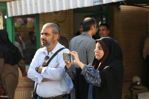 آغاز هفته ملی کودک با اعزام همزمان هشت گروه کتابخانه سیار به مدارس حاشیه‌نشین شهر شیراز