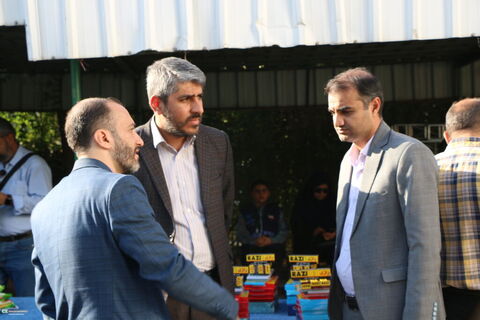 آغاز هفته ملی کودک با اعزام همزمان هشت گروه کتابخانه سیار به مدارس حاشیه‌نشین شهر شیراز