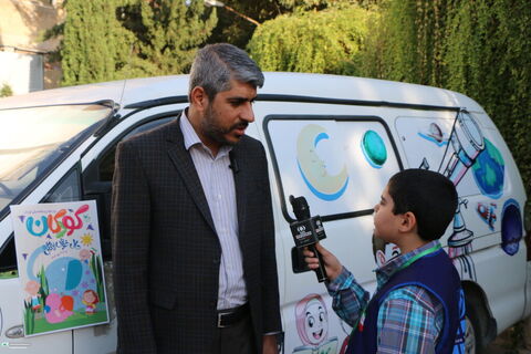 آغاز هفته ملی کودک با اعزام همزمان هشت گروه کتابخانه سیار به مدارس حاشیه‌نشین شهر شیراز