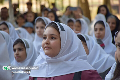 شادی کودکان ونوجوانان بروجرد لرستان با حضور تماشاخانه سیار
