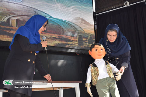 شادی کودکان ونوجوانان بروجرد لرستان با حضور تماشاخانه سیار