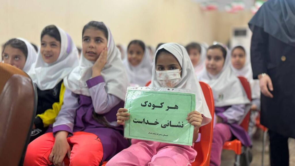 شکوه قصه و شادی در آیین گشایش هفته ملی کودک در گچساران