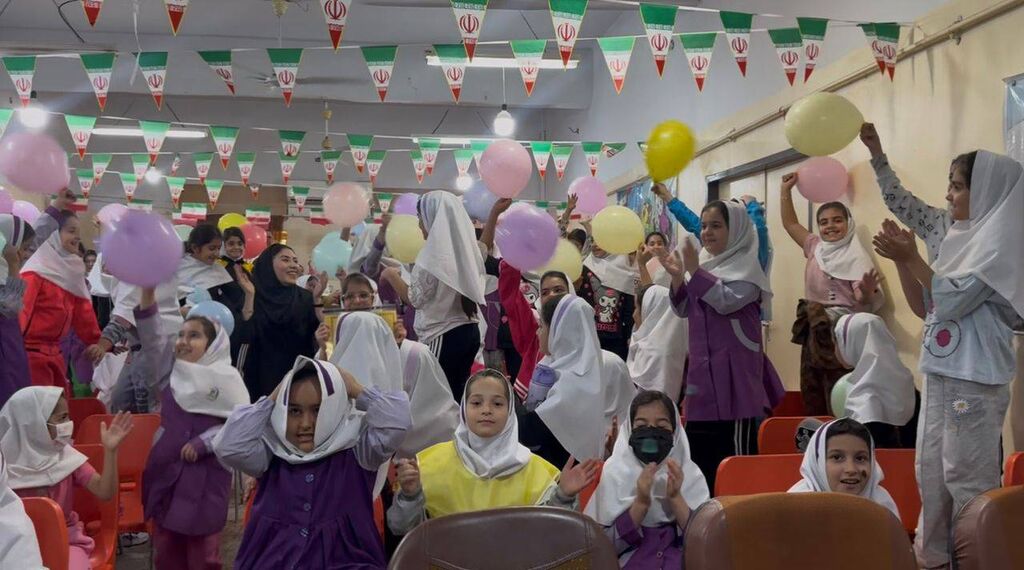 شکوه قصه و شادی در آیین گشایش هفته ملی کودک در گچساران