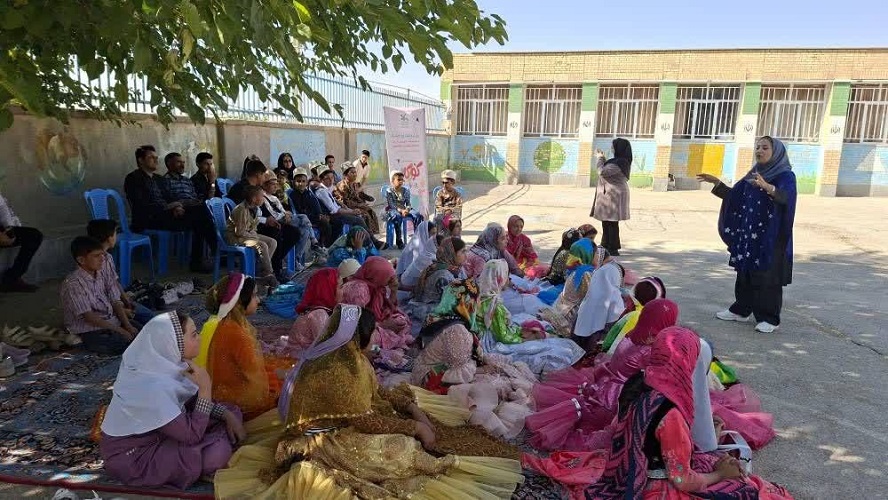 شکوه قصه و شادی در روز جهانی کودک در مناطق عشایری و روستایی سمیرم