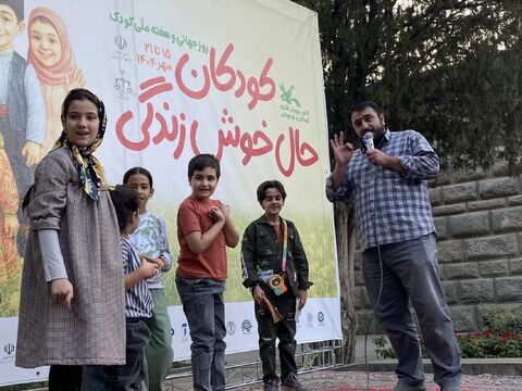 جشن هفته ملی کودک در آرامگاه بوعلی