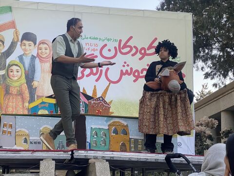 جشن هفته ملی کودک در آرامگاه بوعلی