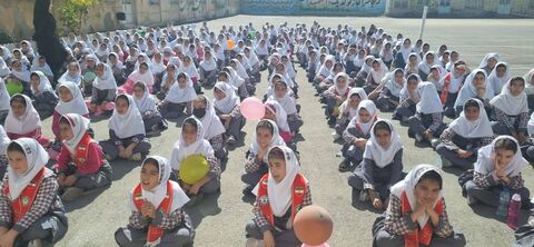 استقبال پرشور کودکان از برنامه‌های نخستین روز هفته ملی کودک1