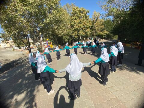 استقبال پرشور کودکان از برنامه‌های نخستین روز هفته ملی کودک1