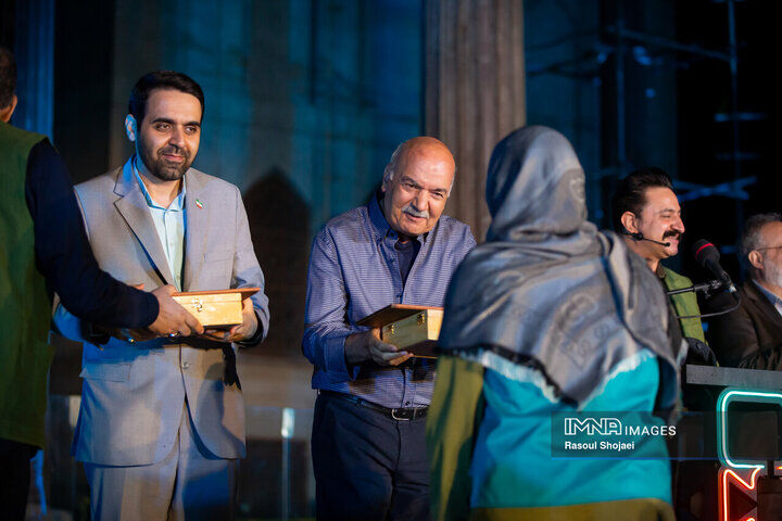 برگزیدگان نخستین گردهمایی فیلمسازان نوجوان  اصفهان تجلیل شدند