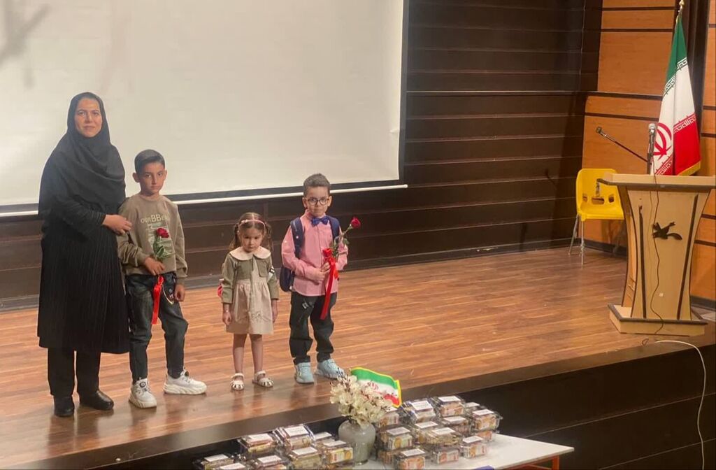 هفته ملی کودک در مرکز شماره ۴ کانون کرمانشاه با میزبانی «نوخوانها» و خانوادهها آغاز شد