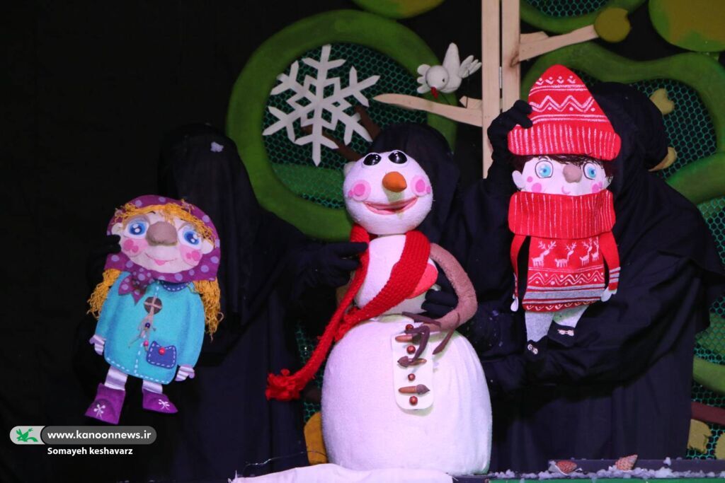 آغاز هفته ملی کودک با اجرای دو نمایش ویژه کودکان در کانون پرورش فکری فارس