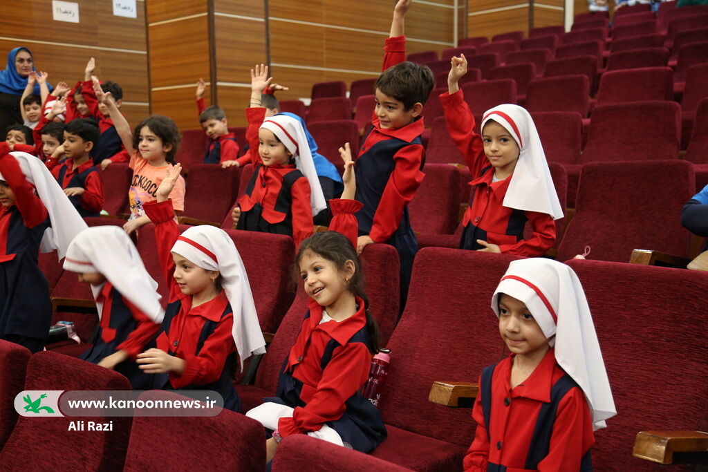 "جنگ شادی هزار لبخند" ویژه کودکان پیشدبستانی در بوشهر برگزار شد