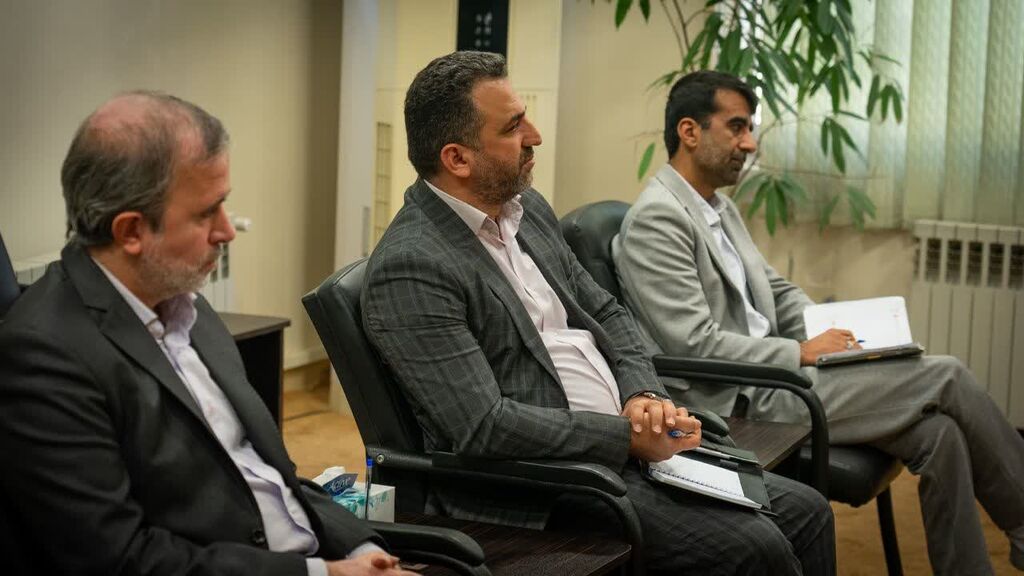 کودکان را سرمایهدار کنید؛ تاکید نماینده ولی فقیه در البرز بر تقویت روحیه حماسی و ملی در نسل آینده