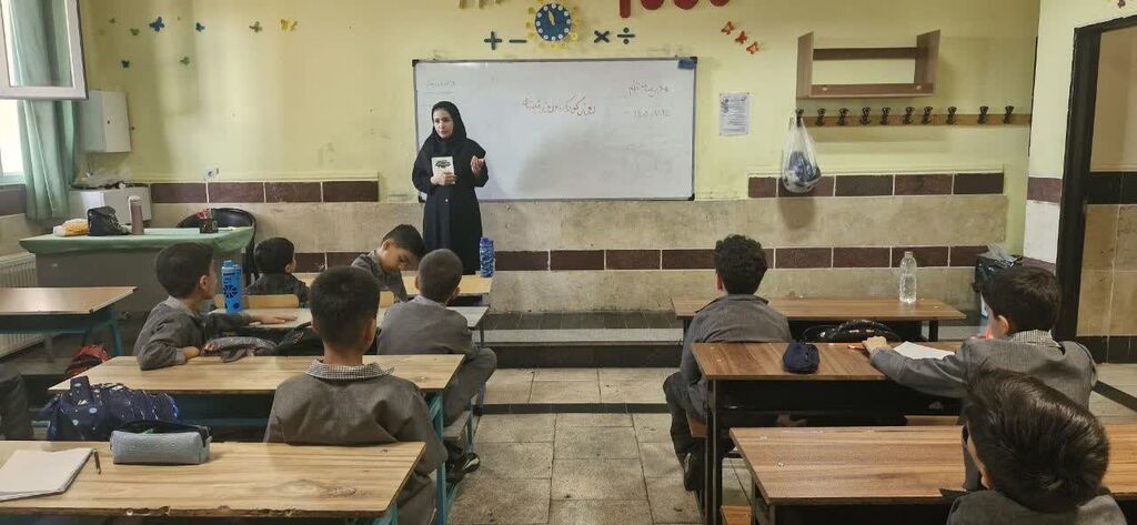 سفر قصهها به مدارس البرز