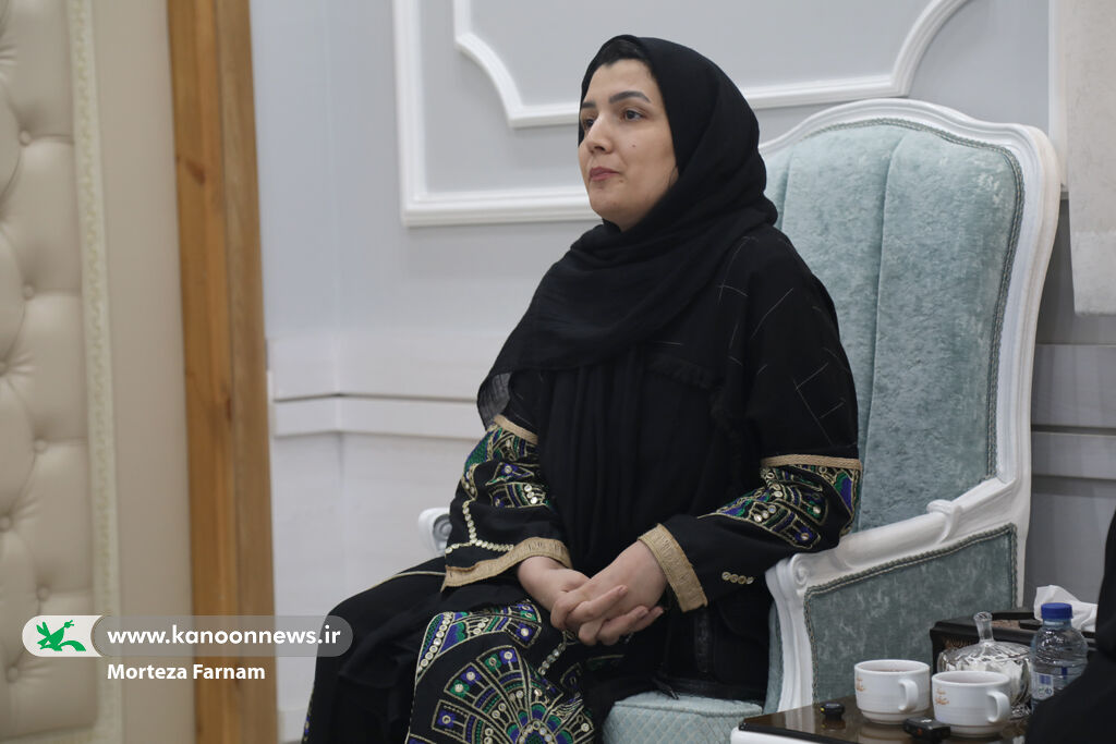 دیدار مادر شهیدان هیدا و آیما با استاندار و عضو توانخواه کانون یزد