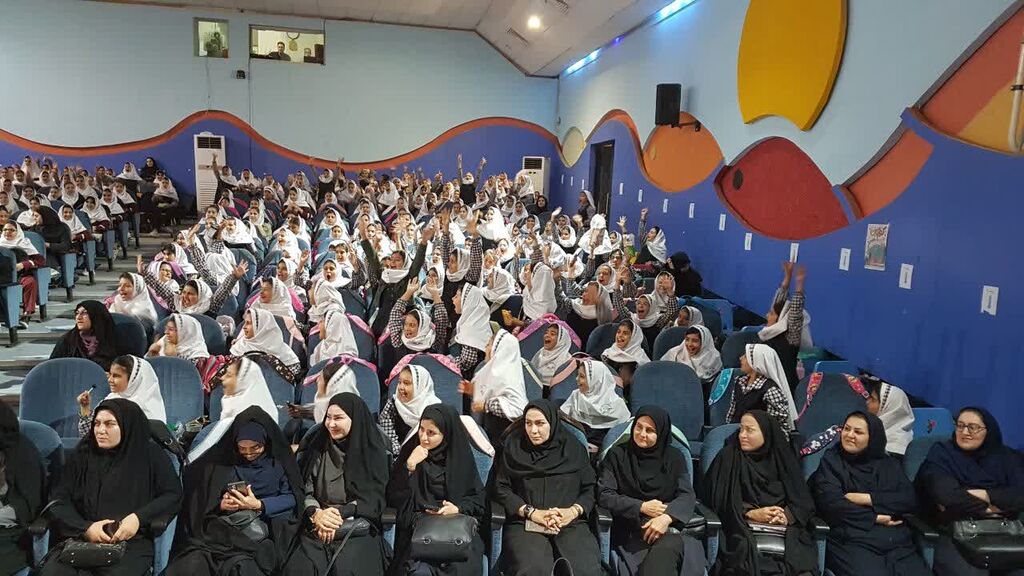 جشن پُر شور هفته ملی کودک در کانون کرمانشاه