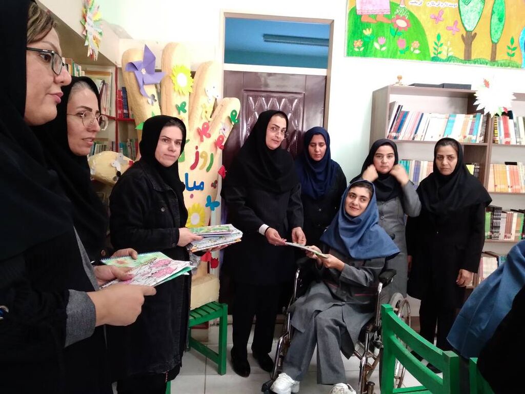 کودکان خلخالی با دو ویژه‌برنامه شاد، هفته ملی کودک را آغاز کردند