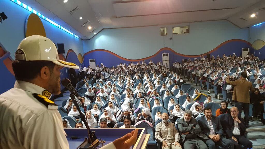 پیوند پلیس و کودک در جشن هفته ملی کودک کانون کرمانشاه