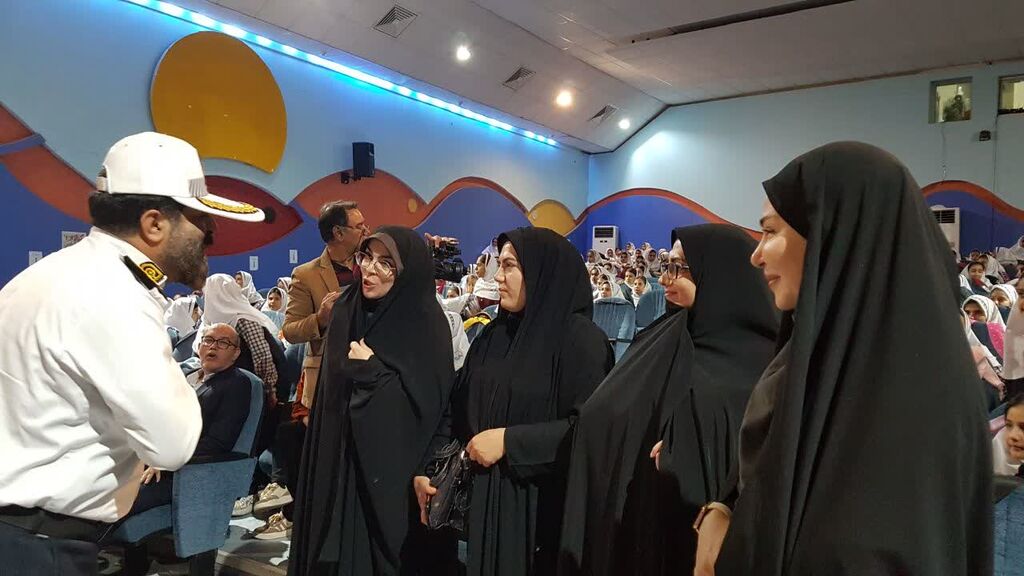 پیوند پلیس و کودک در جشن هفته ملی کودک کانون کرمانشاه