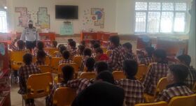 جشن هفته ملی کودک در مرکز شماره ۱۴ با حضور گرم پلیس راهور