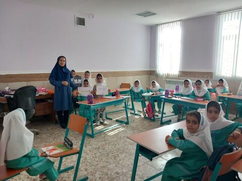 برنامه‌های مراکز در روز قصه‌گویی