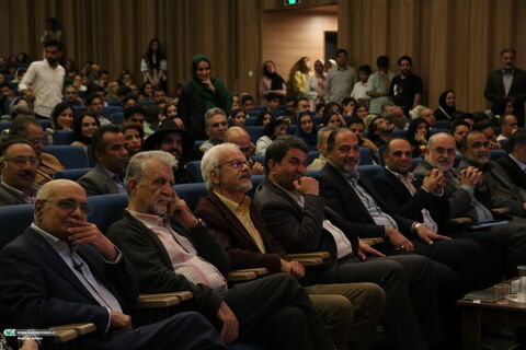 نشست کارنامه با حضور هوشنگ مرادی کرمانی