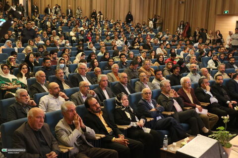 نشست کارنامه با حضور هوشنگ مرادی کرمانی