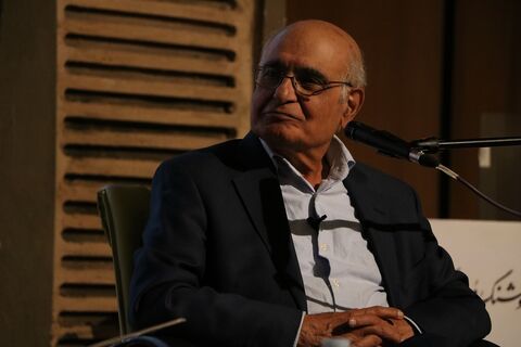 آیین تجلیل از هوشنگ مرادی کرمانی در برنامه کارنامه