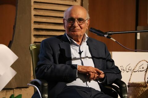 آیین تجلیل از هوشنگ مرادی کرمانی در برنامه کارنامه