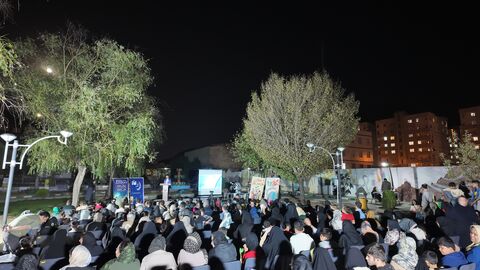 هم نشینی ماه_ مرکزی