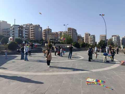 پرواز امید و شادی بر فراز شورابیل؛ جشنواره بادبادک‌ها به روایت تصویر