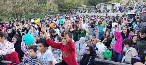 روز شاد کودکان سنندجی در هفته ملی کودک
