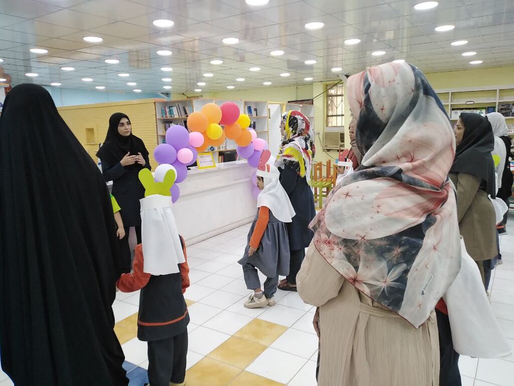  برگزاری کارگاه "والد و کودک "به مناسبت هفته ملی کودک در حاجی‌آباد