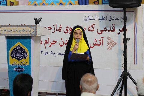 قرائت بیانیه عضو کودک کانون مازندران و سخنرانی پیش از خطبه مدیرکل کانون مازندران در نمازجمعه ساری