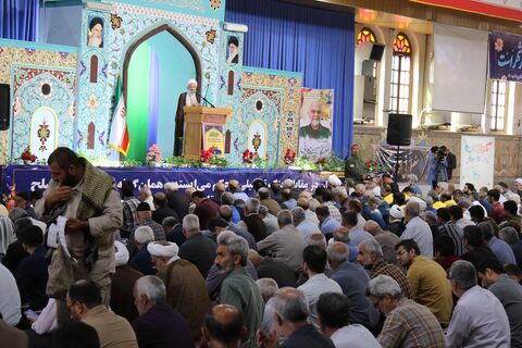 قرائت بیانیه عضو کودک کانون مازندران و سخنرانی پیش از خطبه مدیرکل کانون مازندران در نمازجمعه ساری