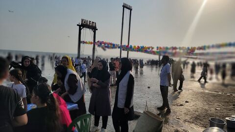همزمان با هفته ملی کودک ؛ساحل بندرعباس میزبان شادی و لبخند های کودکانه شد