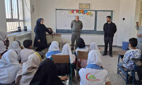 جشن  روز جهانی کودک با «پیک امید» کانون استان اردبیل در روستای گلیجان