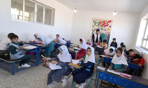 جشن  روز جهانی کودک با «پیک امید» کانون استان اردبیل در روستای گلیجان