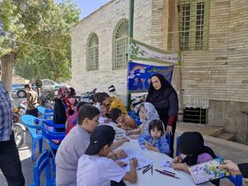 برپایی میز خدمت کانون پرورش فکری در نماز جمعه فرمهین