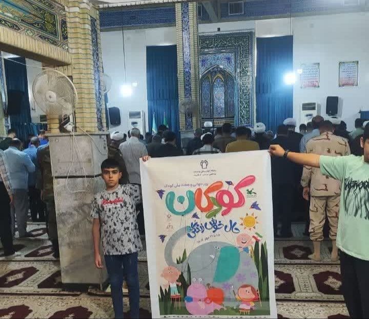 اعضا و کارکنان کانون قصرشیرین در نماز جمعه شهرستان حضور یافتند